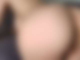 OnlyKira's Live Sex Cam Show