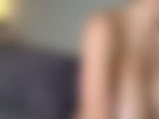 OnlyKira's Live Sex Cam Show