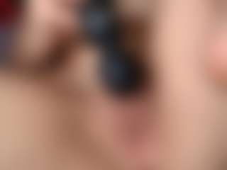 OnlyKira's Live Sex Cam Show