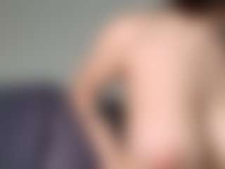 OnlyKira's Live Sex Cam Show