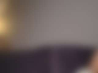 OnlyKira's Live Sex Cam Show