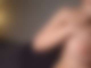 OnlyKira's Live Sex Cam Show