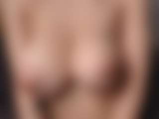 OnlyKira's Live Sex Cam Show