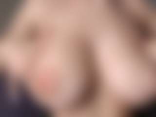 OnlyKira's Live Sex Cam Show