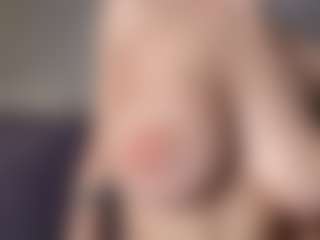 OnlyKira's Live Sex Cam Show