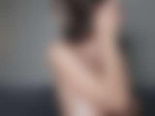 OnlyKira's Live Sex Cam Show
