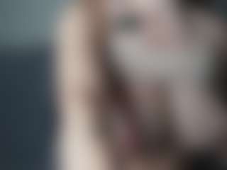 Live cam show with OnlyKira - Nipple Piercings on Camsoda