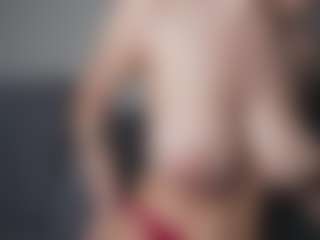 Live cam show with OnlyKira - Handjob on Hubzter Live
