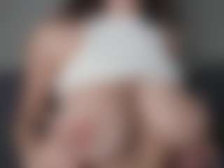 OnlyKira's Live Sex Cam Show