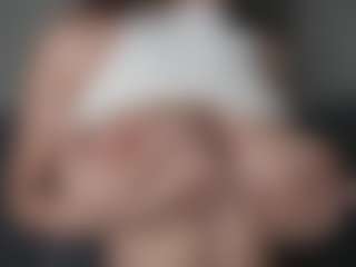 OnlyKira's Live Sex Cam Show