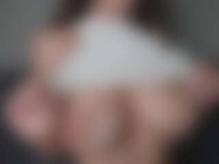 OnlyKira's Live Sex Cam Show
