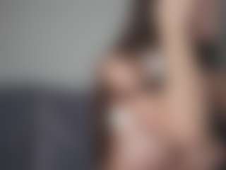 OnlyKira's Live Sex Cam Show
