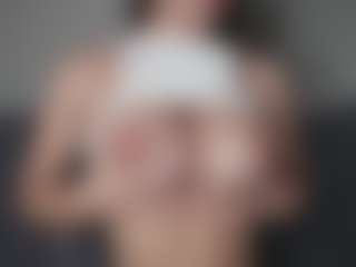 OnlyKira's Live Sex Cam Show
