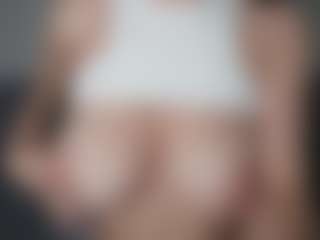 OnlyKira's Live Sex Cam Show