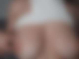 OnlyKira's Live Sex Cam Show