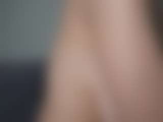 OnlyKira's Live Sex Cam Show