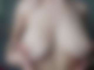 OnlyKira's Live Sex Cam Show