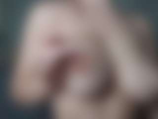 OnlyKira's Live Sex Cam Show