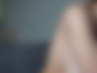 OnlyKira's Live Sex Cam Show