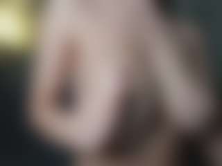 OnlyKira's Live Sex Cam Show