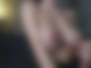 OnlyKira's Live Sex Cam Show