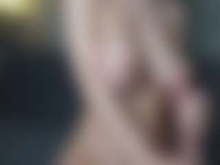 OnlyKira's Live Sex Cam Show