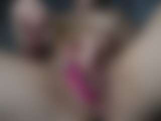 Live cam show with OnlyKira - Brown Hair on milfzrlive.com