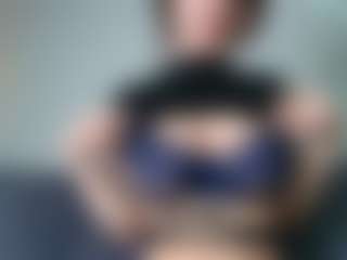 OnlyKira's Live Sex Cam Show