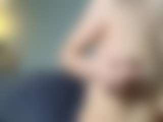 OnlyKira's Live Sex Cam Show