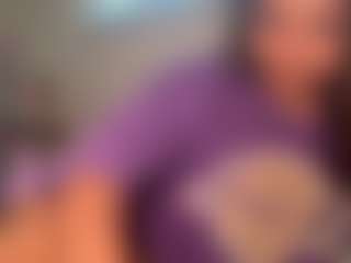 yourmamisilk's Live Sex Cam Show
