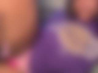 yourmamisilk's Live Sex Cam Show