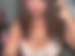 yourmamisilk's Live Sex Cam Show