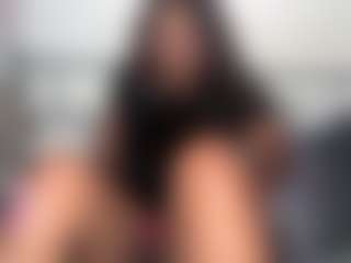 yourmamisilk's Live Sex Cam Show