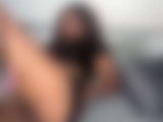 yourmamisilk's Live Sex Cam Show