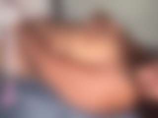 yourmamisilk's Live Sex Cam Show