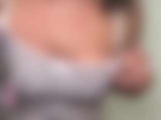 yourmamisilk's Live Sex Cam Show