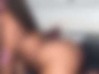 yourmamisilk's Live Sex Cam Show