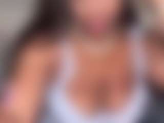 yourmamisilk's Live Sex Cam Show