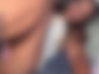 yourmamisilk's Live Sex Cam Show