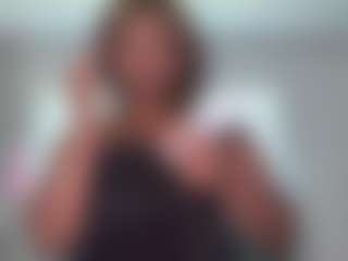 yourmamisilk's Live Sex Cam Show