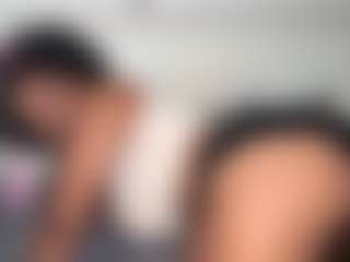 yourmamisilk's Live Sex Cam Show
