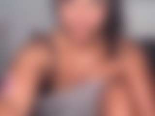 Live cam show with yourmamisilk - Lush Brown Hair on alttransgirls