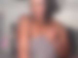 yourmamisilk's Live Sex Cam Show