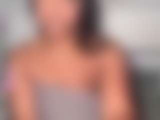yourmamisilk's Live Sex Cam Show