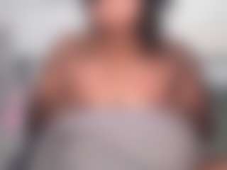 yourmamisilk's Live Sex Cam Show