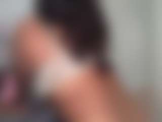 yourmamisilk's Live Sex Cam Show