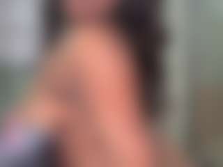 yourmamisilk's Live Sex Cam Show