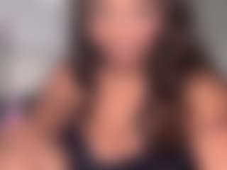 yourmamisilk's Live Sex Cam Show