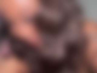 yourmamisilk's Live Sex Cam Show