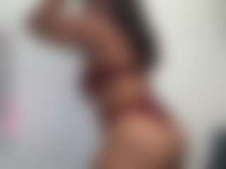 yourmamisilk's Live Sex Cam Show